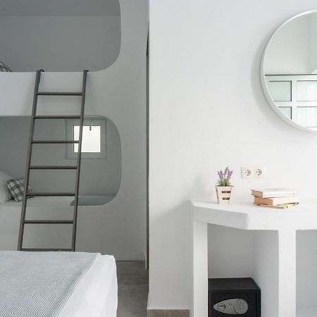 Pelican Paros Exterior photo