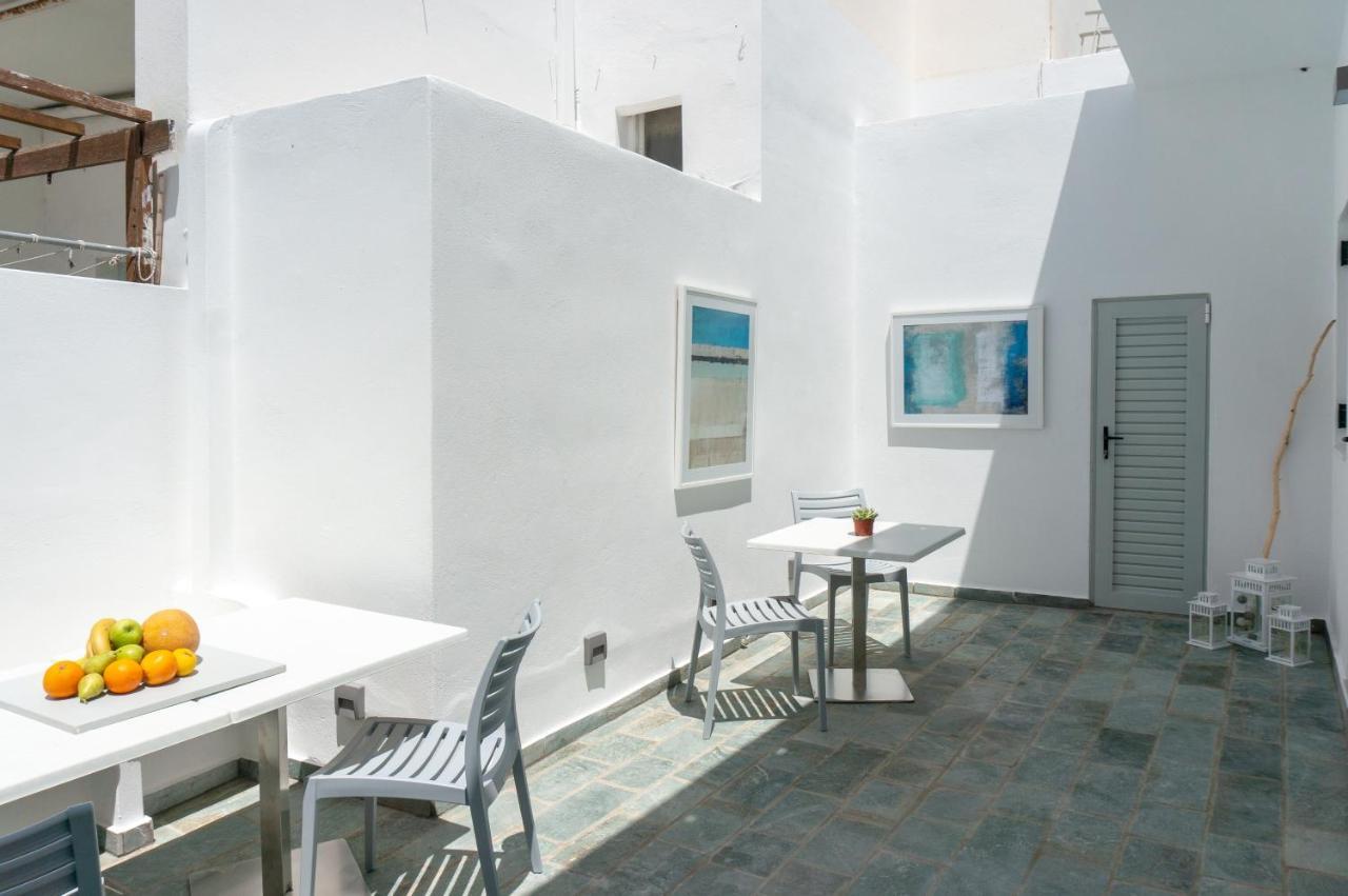 Pelican Paros Exterior photo